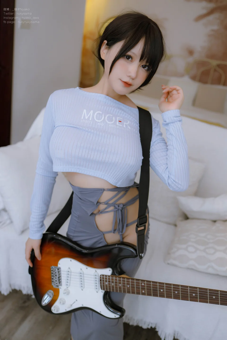 Nyako喵子 - 吉他妹妹 连衣裙 [71P,1V-712MB] tg@simisebaisi 【丝足阁】026.webp
